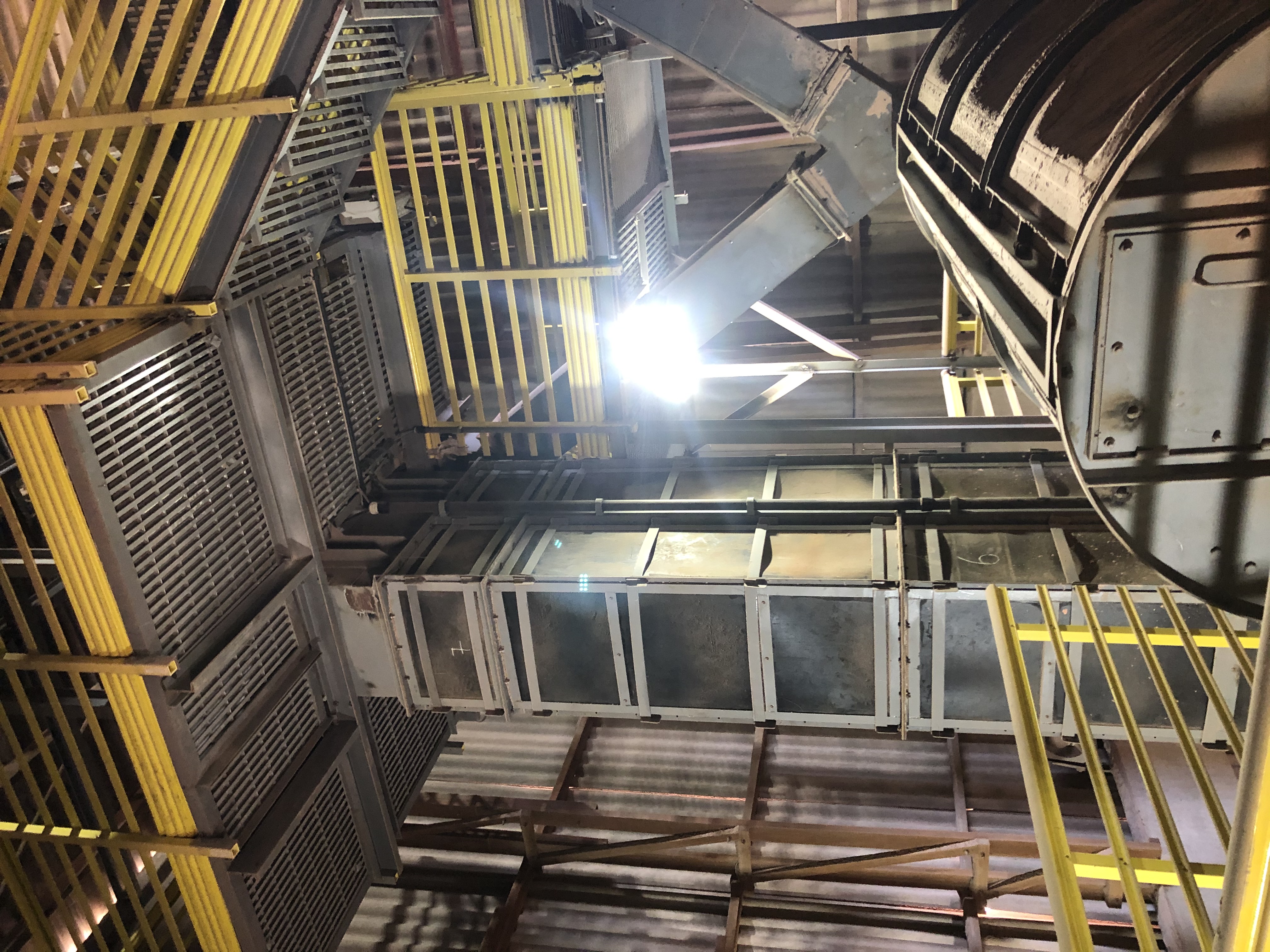 Diagnóstico técnico em campo na planta industrial